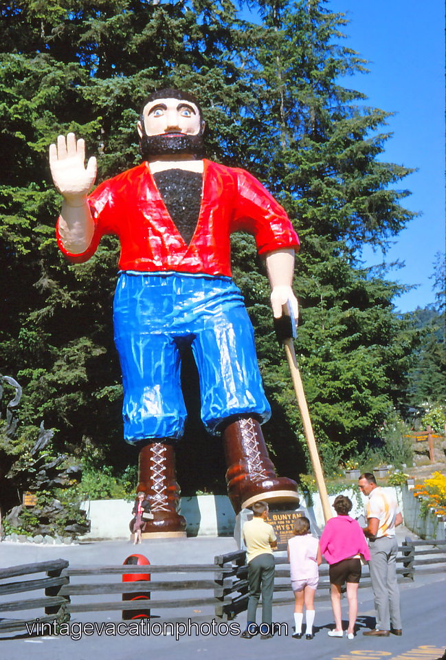 Vintage Vacation Photos Paul Bunyan statue, Klamath, California, 1967
